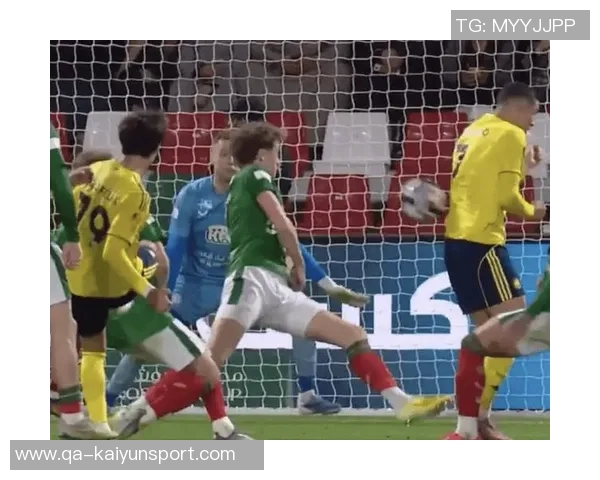 C罗小腿射门破门助球队领先菲利克斯策动科曼完美助攻展现默契